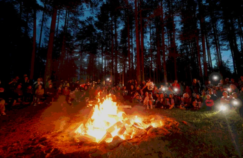 Hello Camper — закрытие сезона, фрагмент главной страницы hellocamper.ru