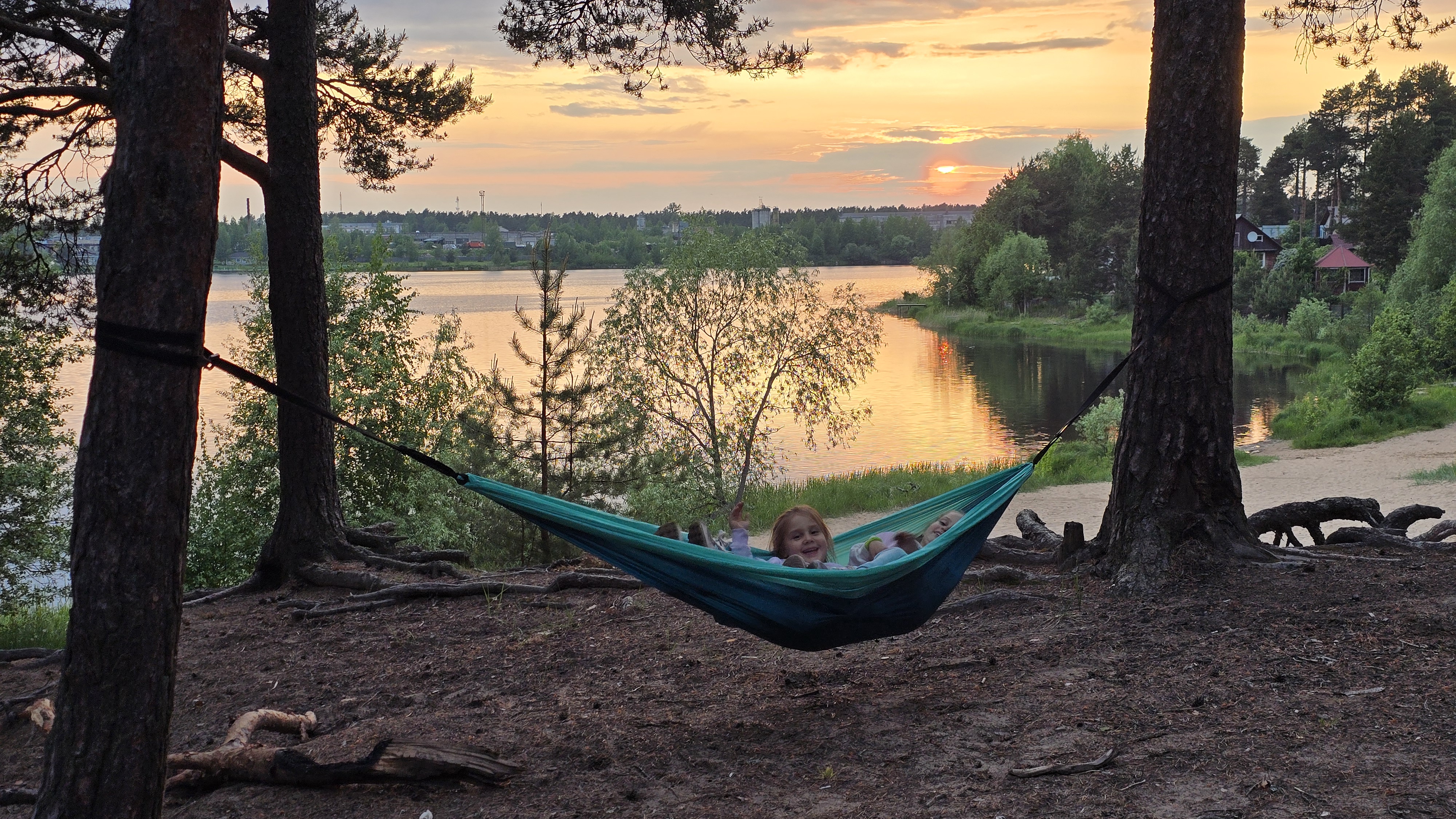 Место для стоянки у пляжа Песчанка на реке Вуокса, Приозерск